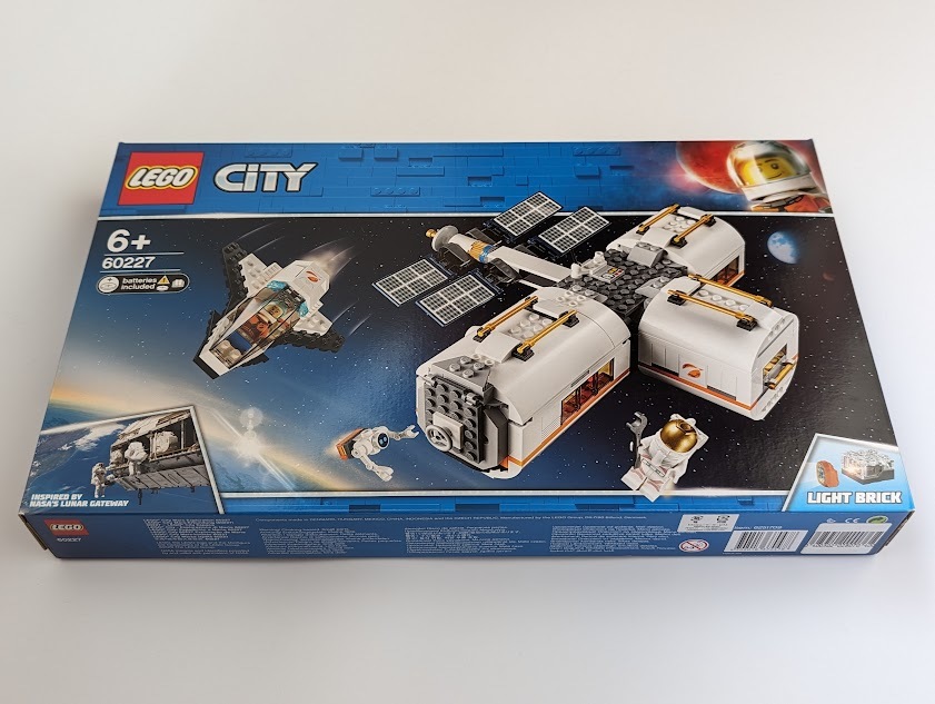 未開封】LEGO レゴ60227 シティ変幻自在！光る宇宙ステーション－日本