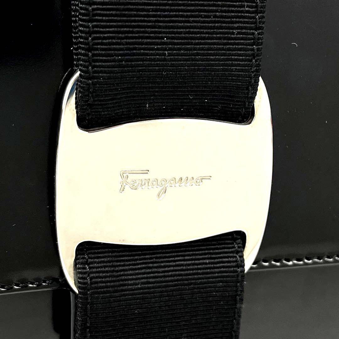 美品□Salvatore Ferragamo フェラガモ ショルダーバッグ ヴァラリボン