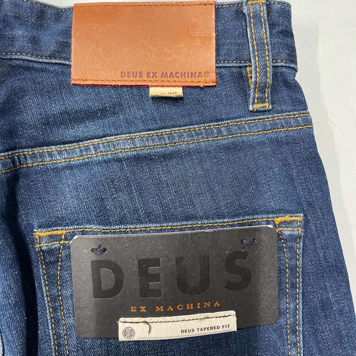 DEUS EX MACHINA デウスエクスマキナ デニム ジーンズ パンツ 未使用 28インチ メンズ ボトム ALMA TAPERED テーパード_画像3