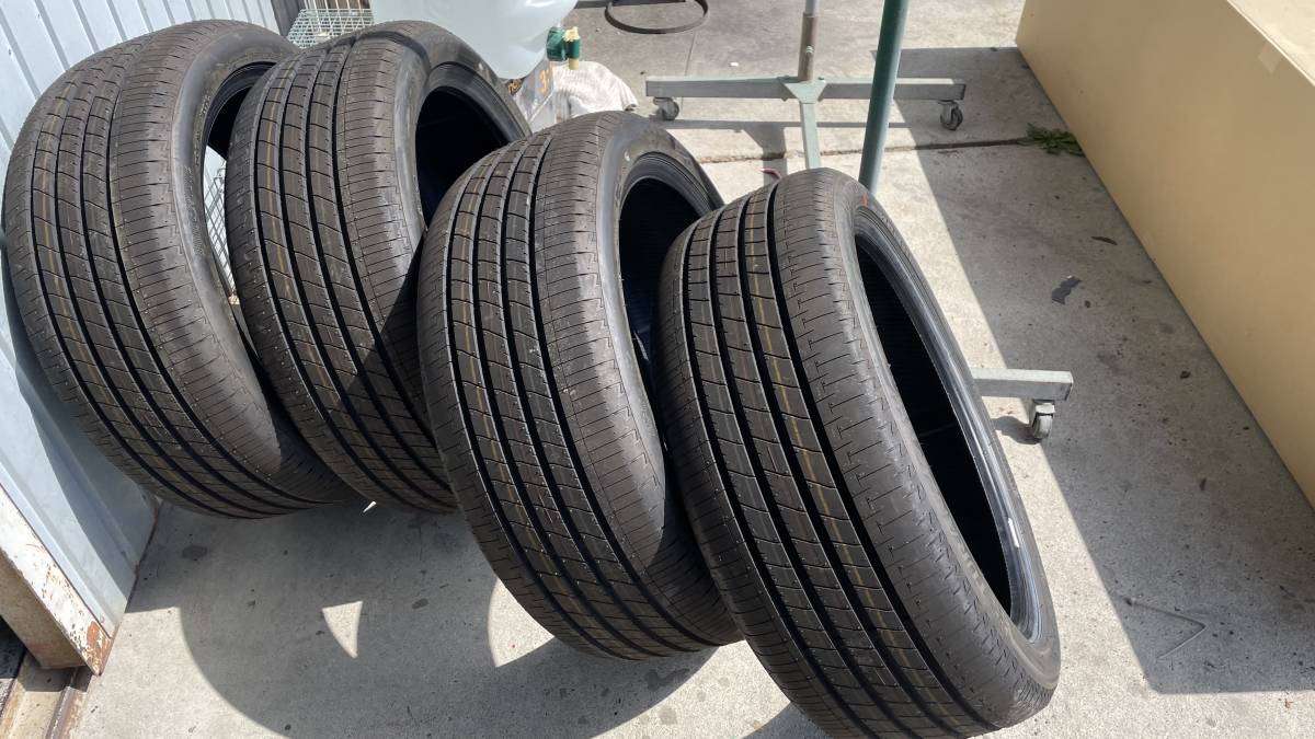 新車外し215-45 /18 ブリヂストン トランザ | veganutris.com.br