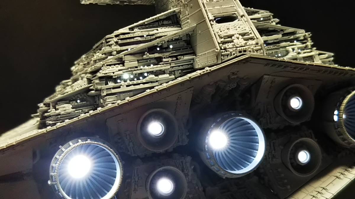 電飾完成品】スター・デストロイヤー 1/5000スケール 全長32cm AC
