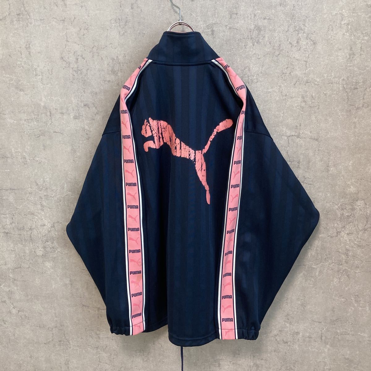 PUMA プーマ ジャージ 長袖 プージャ 上着 ネイビー ピンク PUMA プーマ ジャージ 長袖 プージャ 上着 ネイビー ピンク