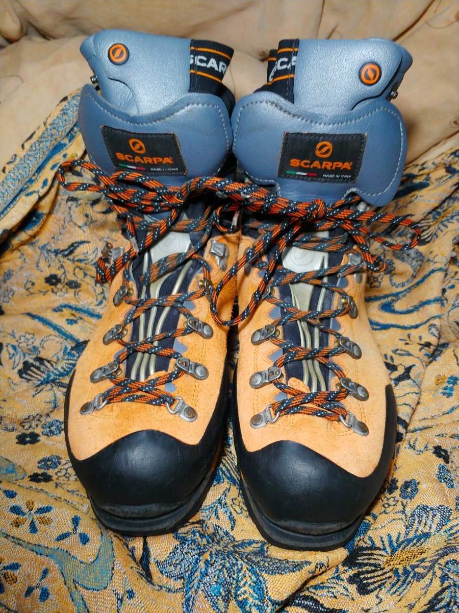 公式】 スカルパ SCARPA モンブランプロ EU41 登山靴 雪山 バック