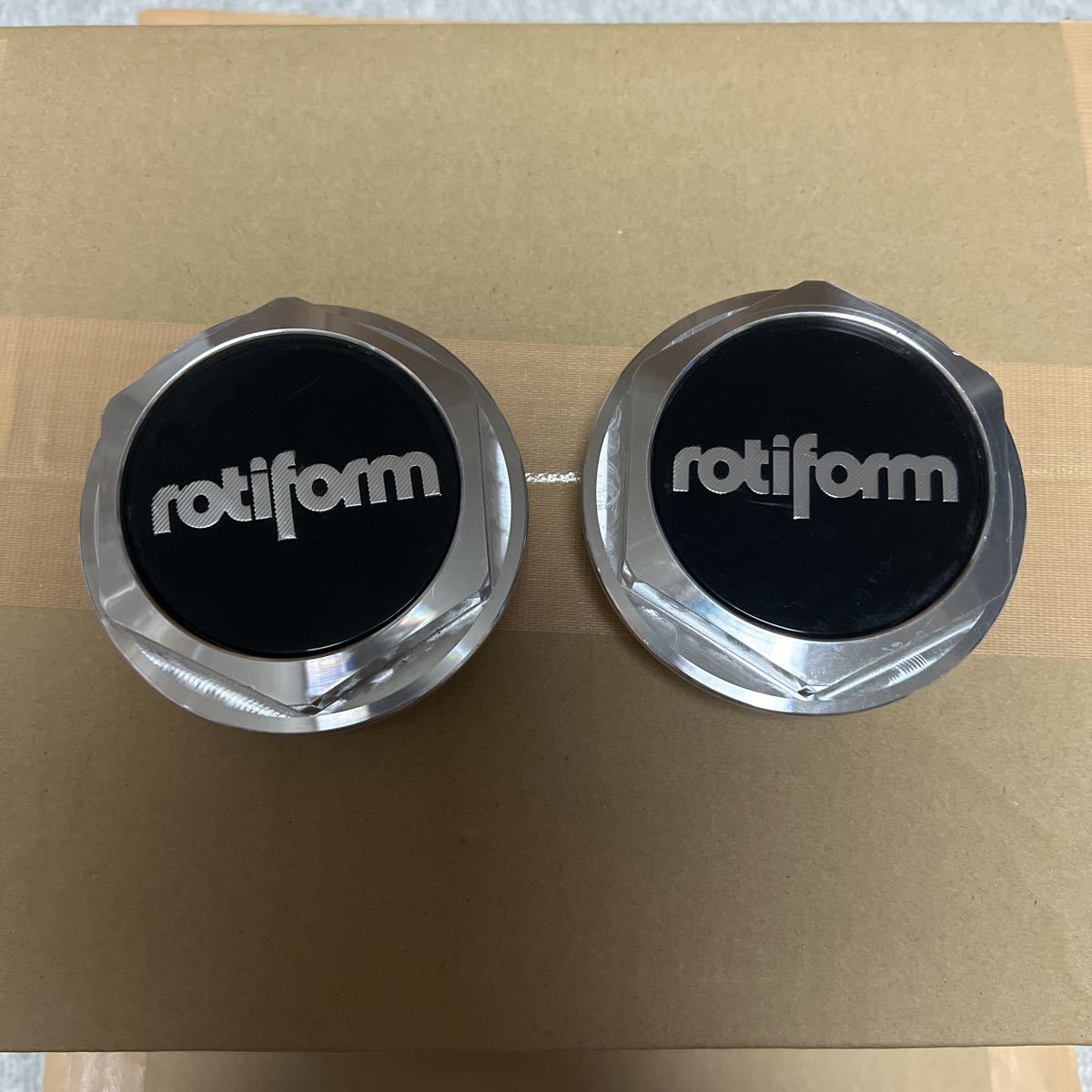 ロティフォーム rotiform エアロディスク1枚 センターキャップ2個