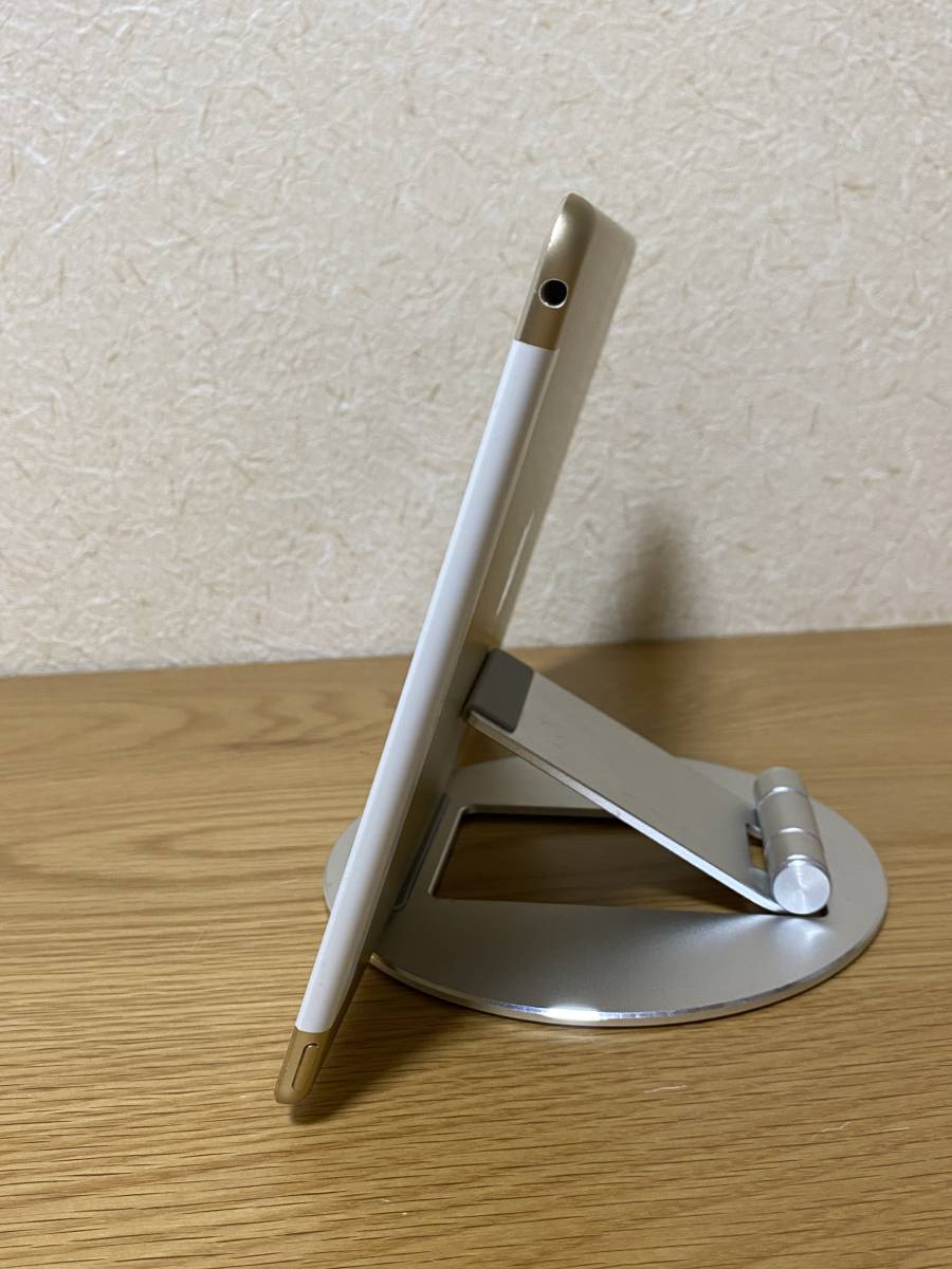 ジャンク Apple iPad air 2 容量不明 A1567 #456 起動しないの画像5