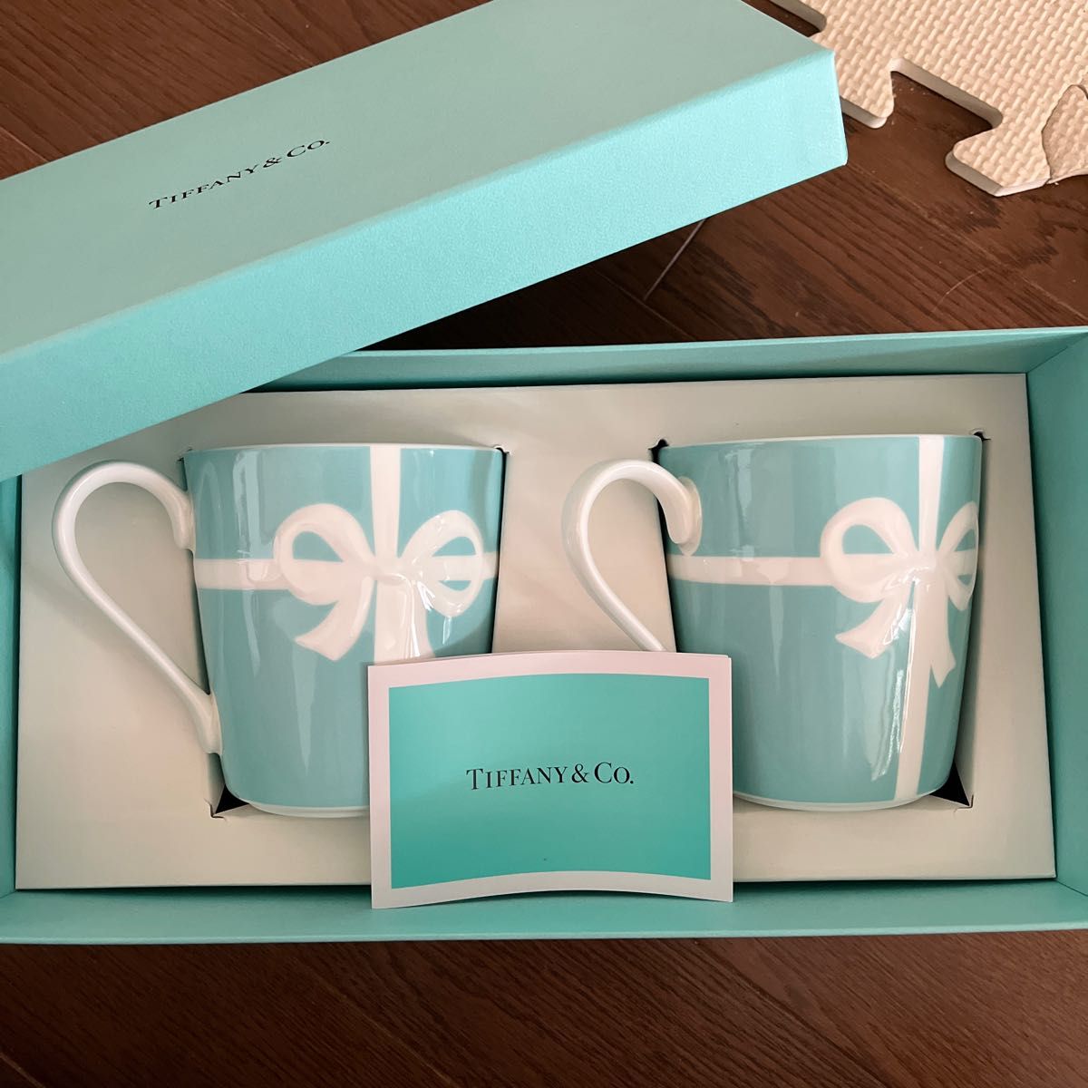新品・箱入り♪ TIFFANY&Co. ティファニー マグカップ TIFFANY ブルーリボン 2個セット