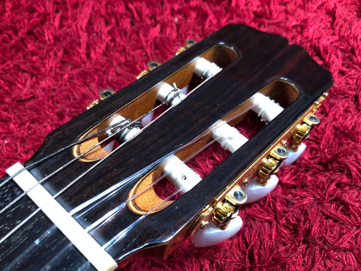 美品 KODAIRA AST60 クラシックギター ナチュラル ハードケース 国産 楽器 機材 アートアンドビーツ 動作確認済み 