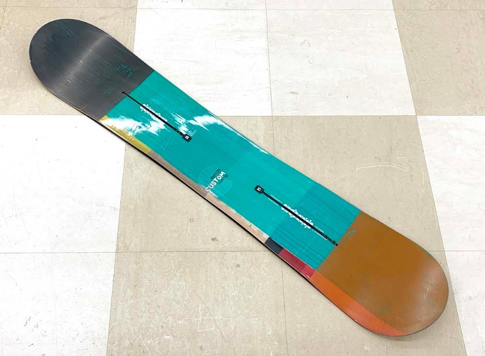 今ならほぼ即納！ Custom スノーボード バートン BURTON Flying 中古品