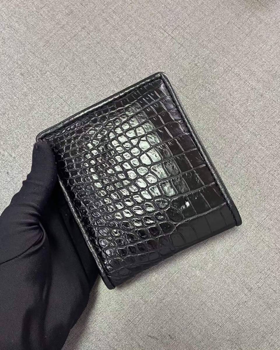 一部予約販売】 薄型!クロコダイル本革 一枚革 二つ折り財布 ブラック
