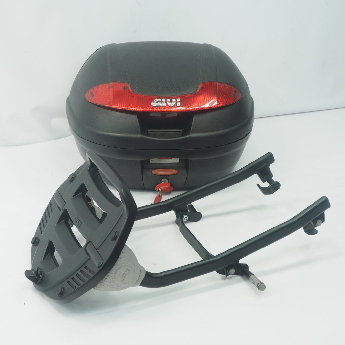 1スタ TDM850 96-01年 GIVI モノロック フィッティング トップケース