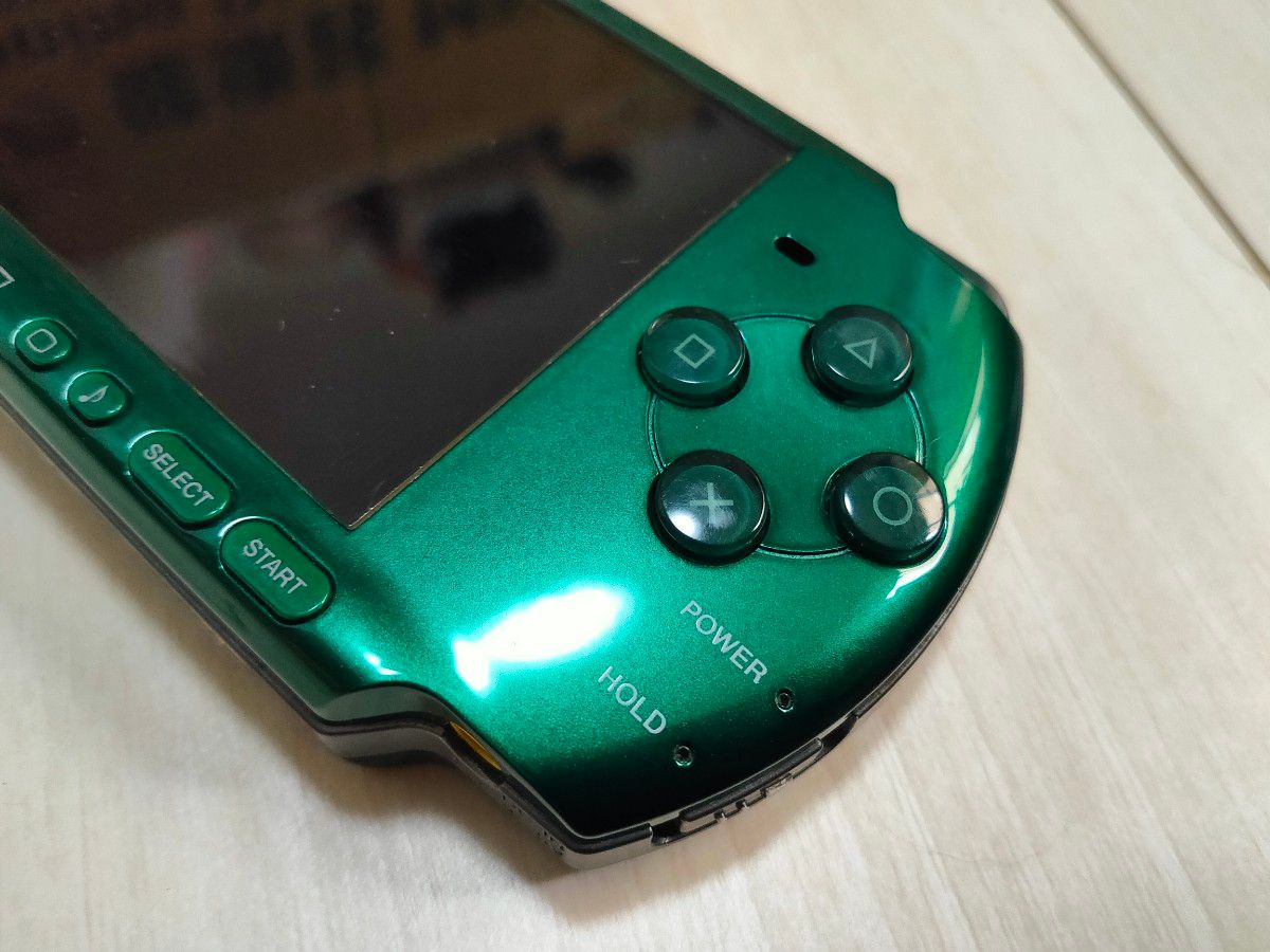 美品 動作確認済み PSP 3000 スピリティッド・グリーン