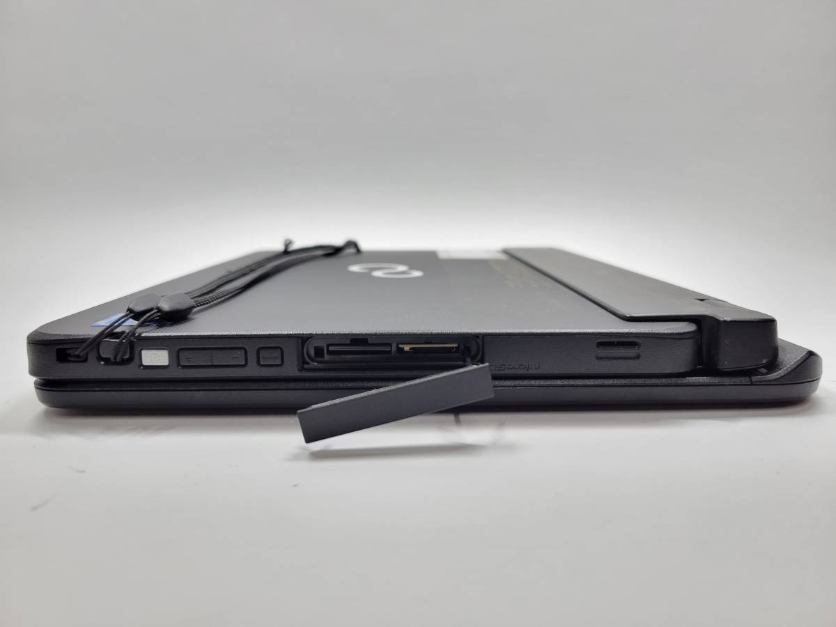 ☆KB付タブレットPC/WUXGA☆富士通 ARROWS Tab Q506/ME [Atom X5 Z8500