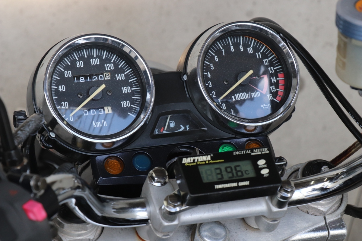 横浜~ Kawasaki ZRX-2 平成7年式 F1 倒立 Z1000MK2カラ 横浜~ Kawasaki ZRX-2 平成7年式 F1 倒立 Z1000MK2カラ