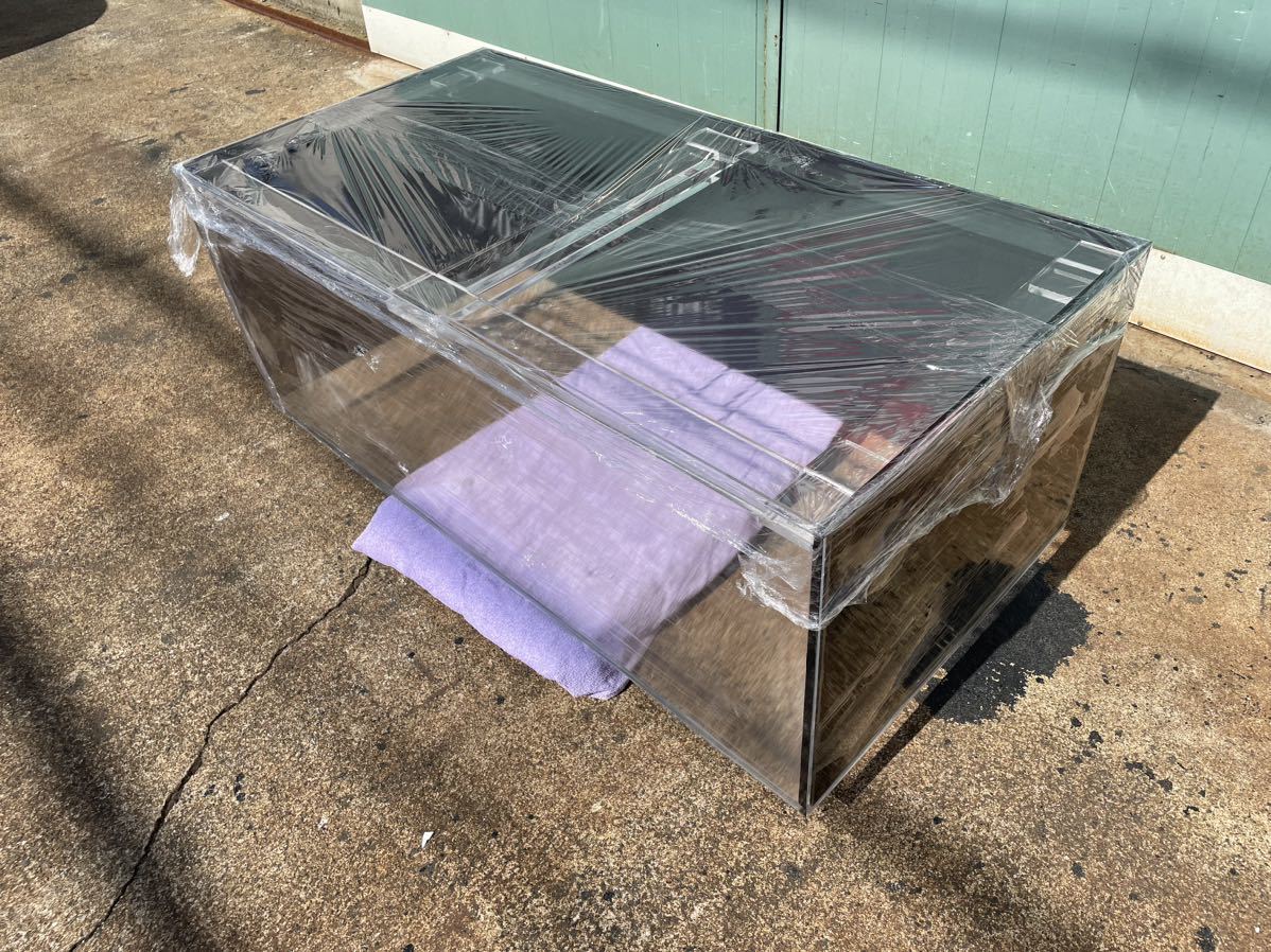 自社工場製作品☆新品☆アクリル水槽② W1200 D600 H450 3面ブラック