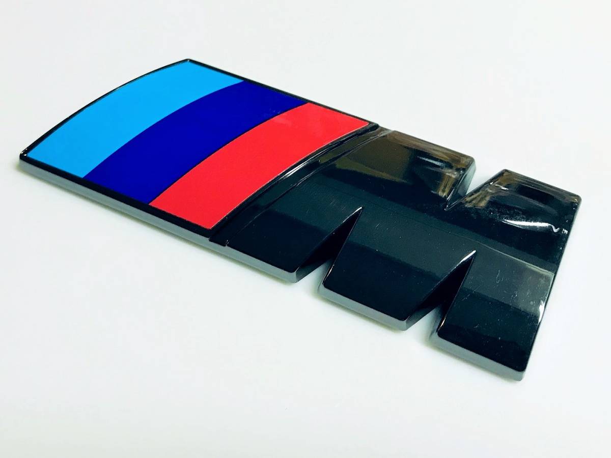 * popular BMW grill for color M chrome emblem red navy blue blue /F01/F04/F06/F07/F10/F11/F12/F15/F20/F22/F25/F26/F30/F31/F32/F82/F87/G30/G31/M4