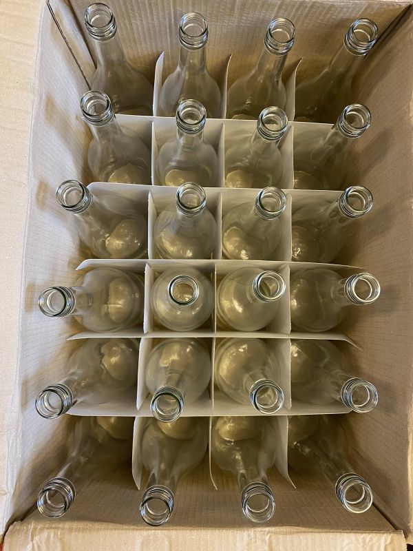 ガラス瓶 ワインボトル　焼酎ボトル　ウォーターボトル 720ml クリア 24本セット 保存 詰替え 容器 日本製_画像2