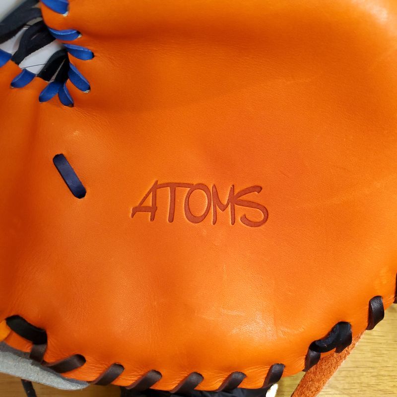 アトムズ 日本製 キャッチターゲット トレーニンググラブ ATOMS 56 一般用大人サイズ 内野用 硬式グローブ_画像3