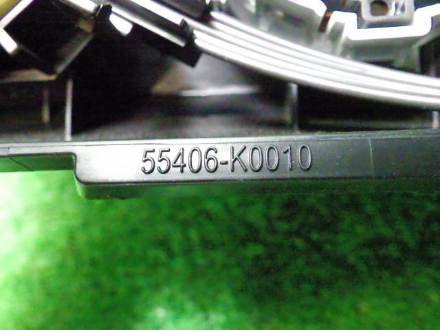 ヤリス 5BA-MXPA15 エアコンスイッチパネル X 4WD 070 55406-K0010_画像3