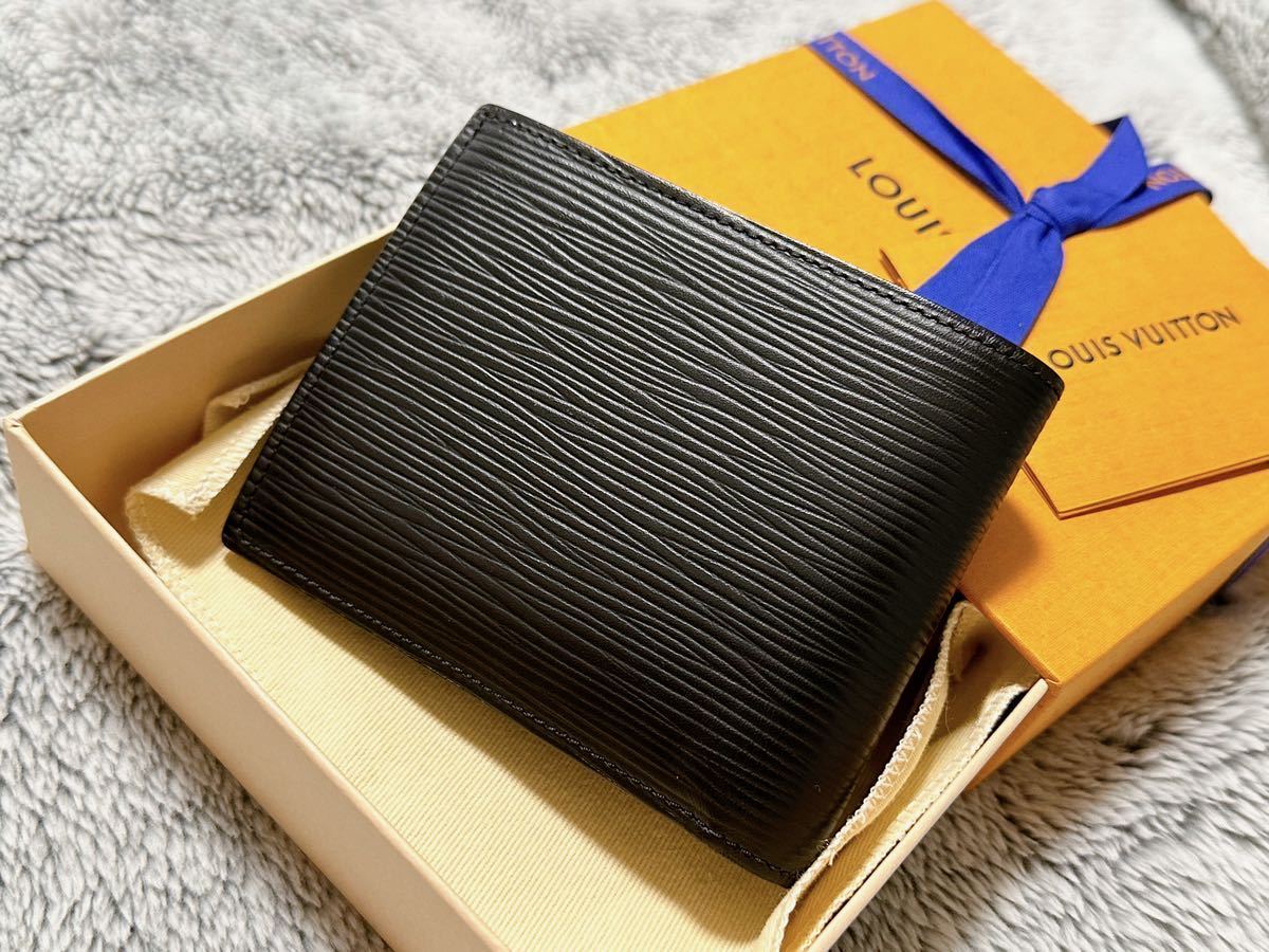 ◇使用2日のみ◇新型 ルイヴィトン ポルトフォイユマルコNM 二つ折り