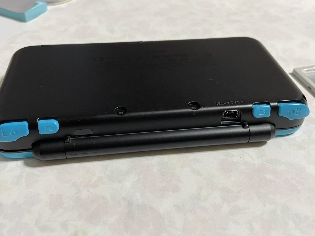 New Nintendo 2DS LL turquoise × black abroad North America 