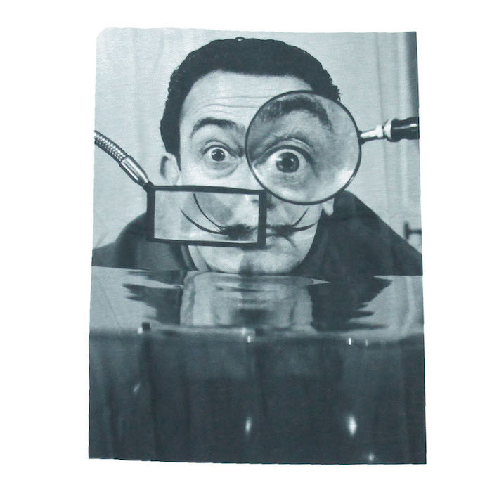 サルバドール・ダリ 芸術家 ヒゲの画家 アート スペイン ストリート系 デザインTシャツ おもしろTシャツ メンズ 半袖★tsr0390-wht-m_画像2