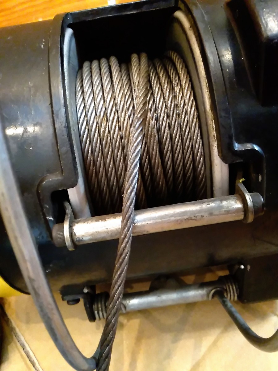 程度良】130kg☆リョービ 電動ウインチ WI-125 揚程20m RYOBI 程度良】130kg☆リョービ 電動ウインチ WI-125 揚程20m RYOBI