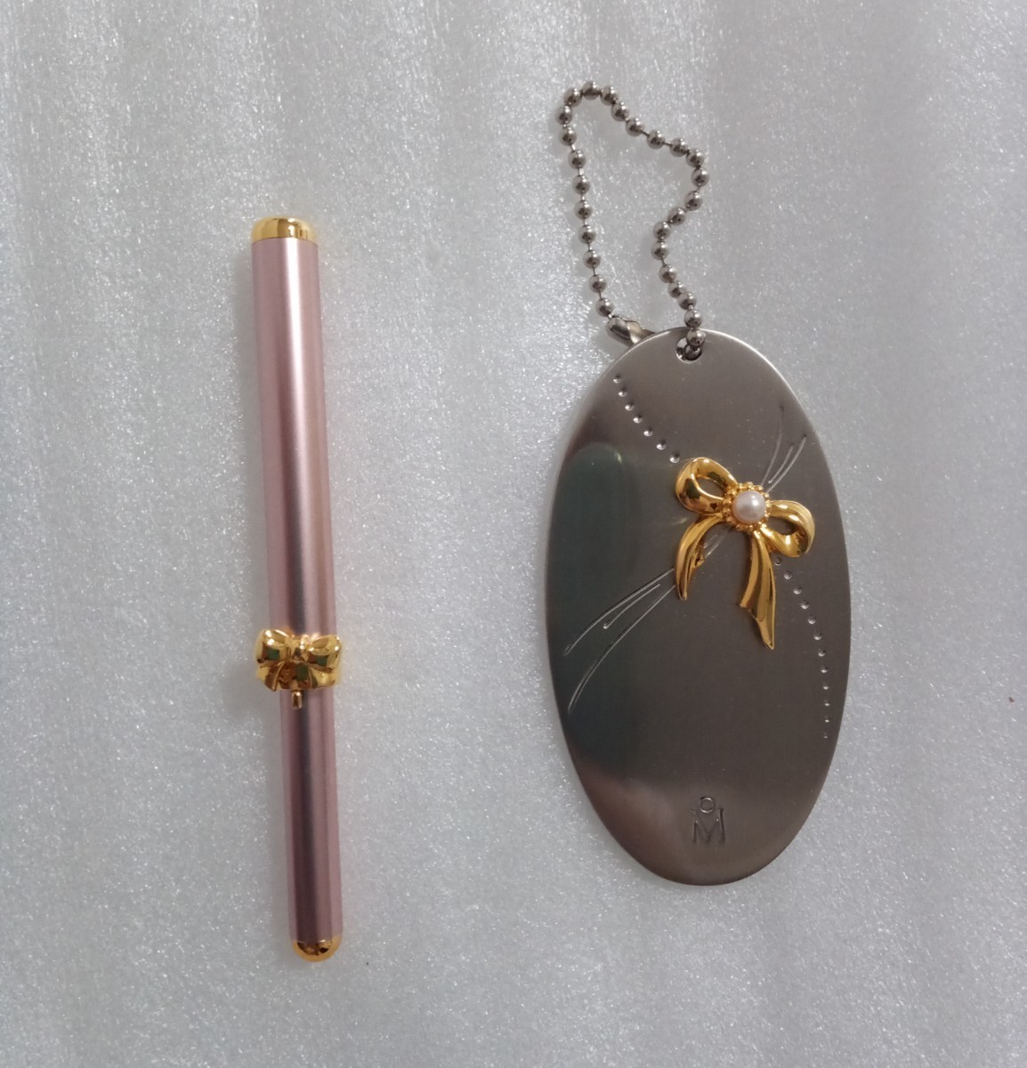 MIKIMOTO ミキモト リボン リップブラシ&ミラー 2点set/巾着 MIKIMOTO ミキモト リボン リップブラシ&ミラー 2点set/巾着