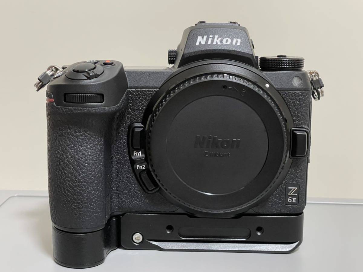 Nikon Z 6 II ボディ 美品 付属品完備 予備バッテリー+ハンド Nikon Z 6 II ボディ 美品 付属品完備 予備バッテリー+ハンド