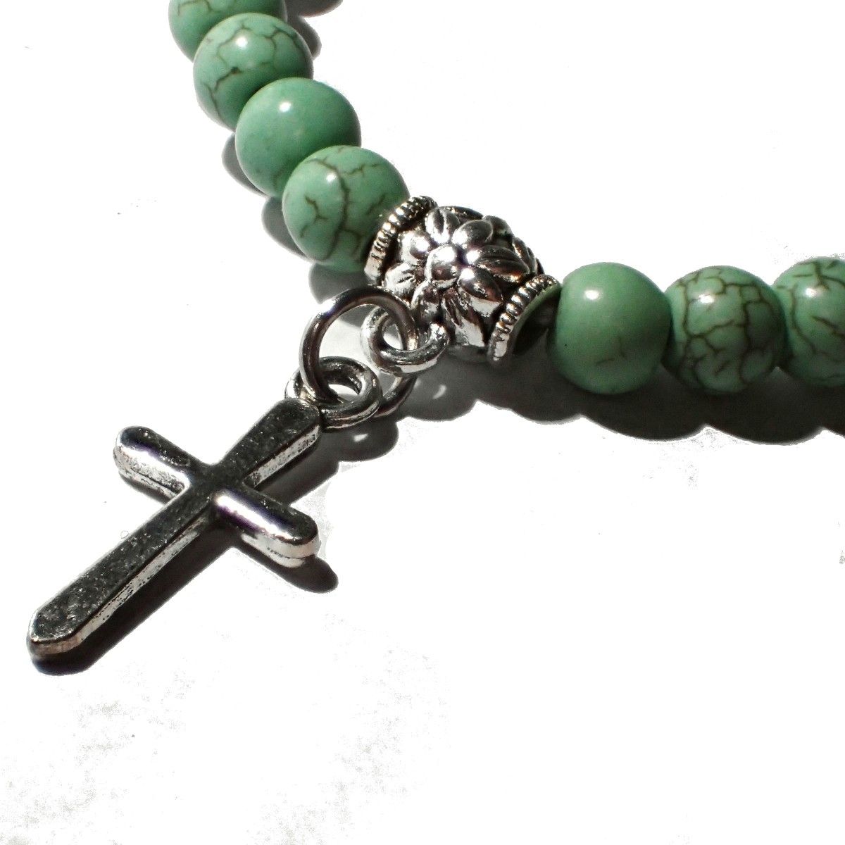 十字架　クロスモチーフ　天然石　黄緑色　グリーン　ビーズ　ブレスレット　数珠