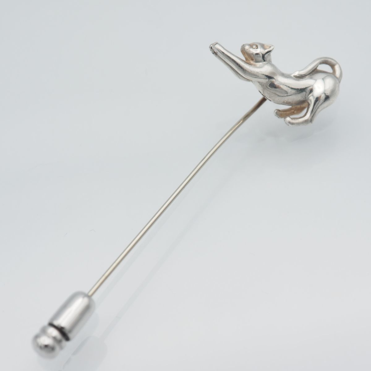 C309 4℃ ヨンドシー SILVER刻印 ピンブローチ キャット 猫 C309 4℃ ヨンドシー SILVER刻印 ピンブローチ キャット 猫