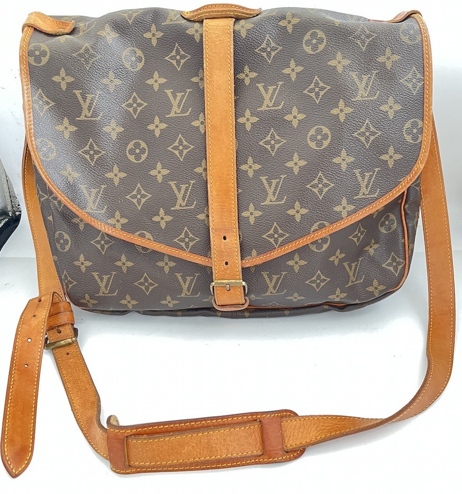 美品 本物 LOUIS VUITTON ルイヴィトン ショルダーバッグ ソミュール35