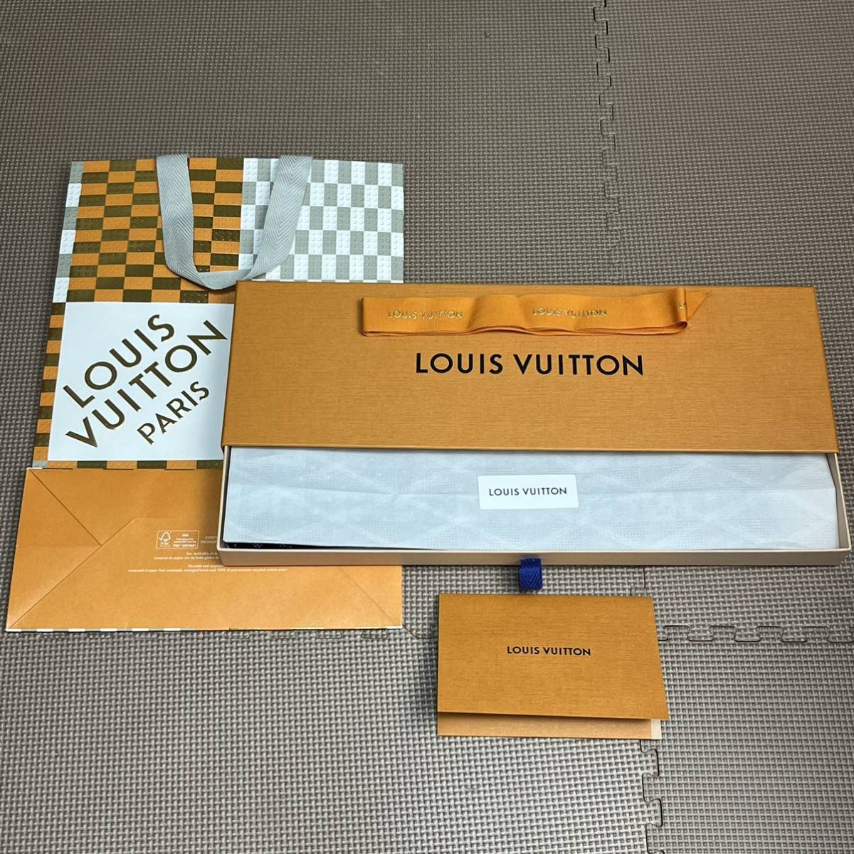 【極美品】LOUIS VUITTON ルイ ヴィトン ネクタイ クラヴァット・モノグラム ハーロー 8cm 箱付き_画像8