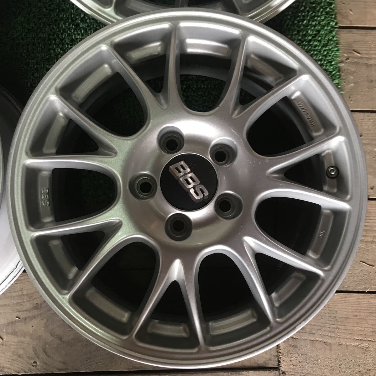  BBS 16インチ 16H2×6.5JJ OFF;+50 PCD;112-5H ハブ径;約56mm 少し傷あり 1本センターキャップ欠品 4本_画像3