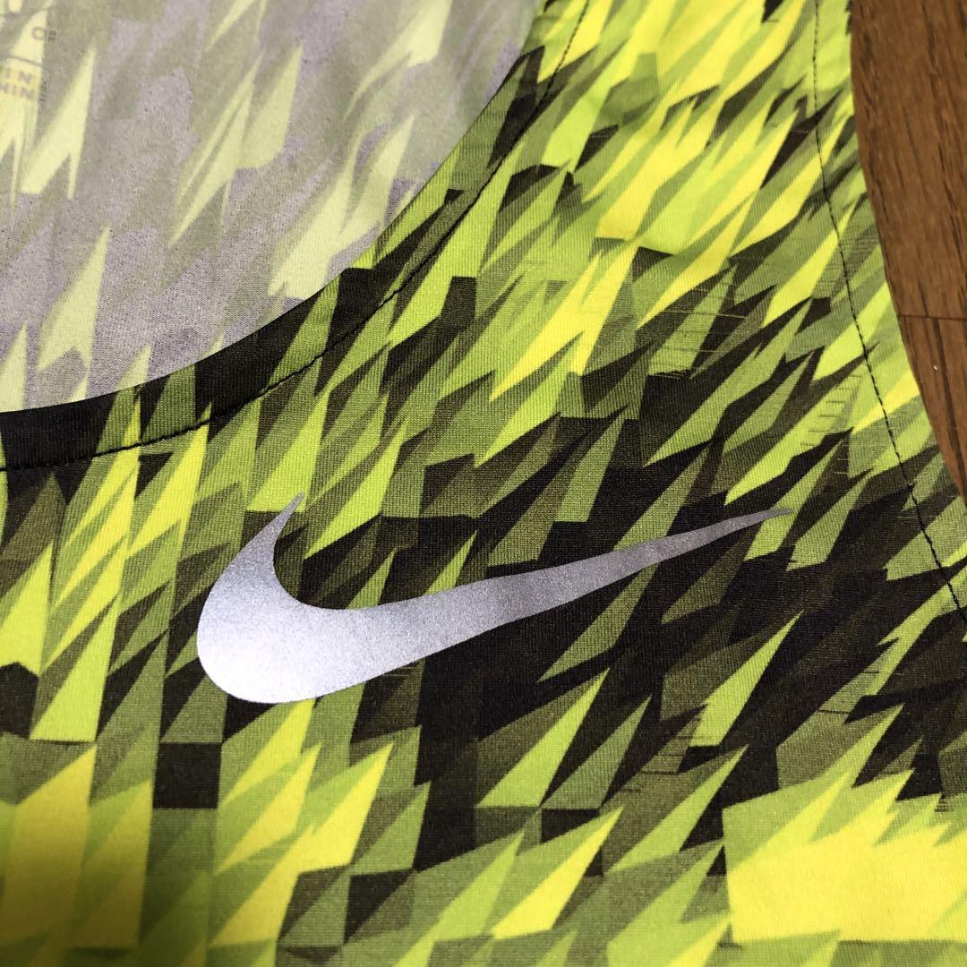 NIKE　ナイキ　ランニングシャツ　ランシャツ　S　AMINO　SAURUS