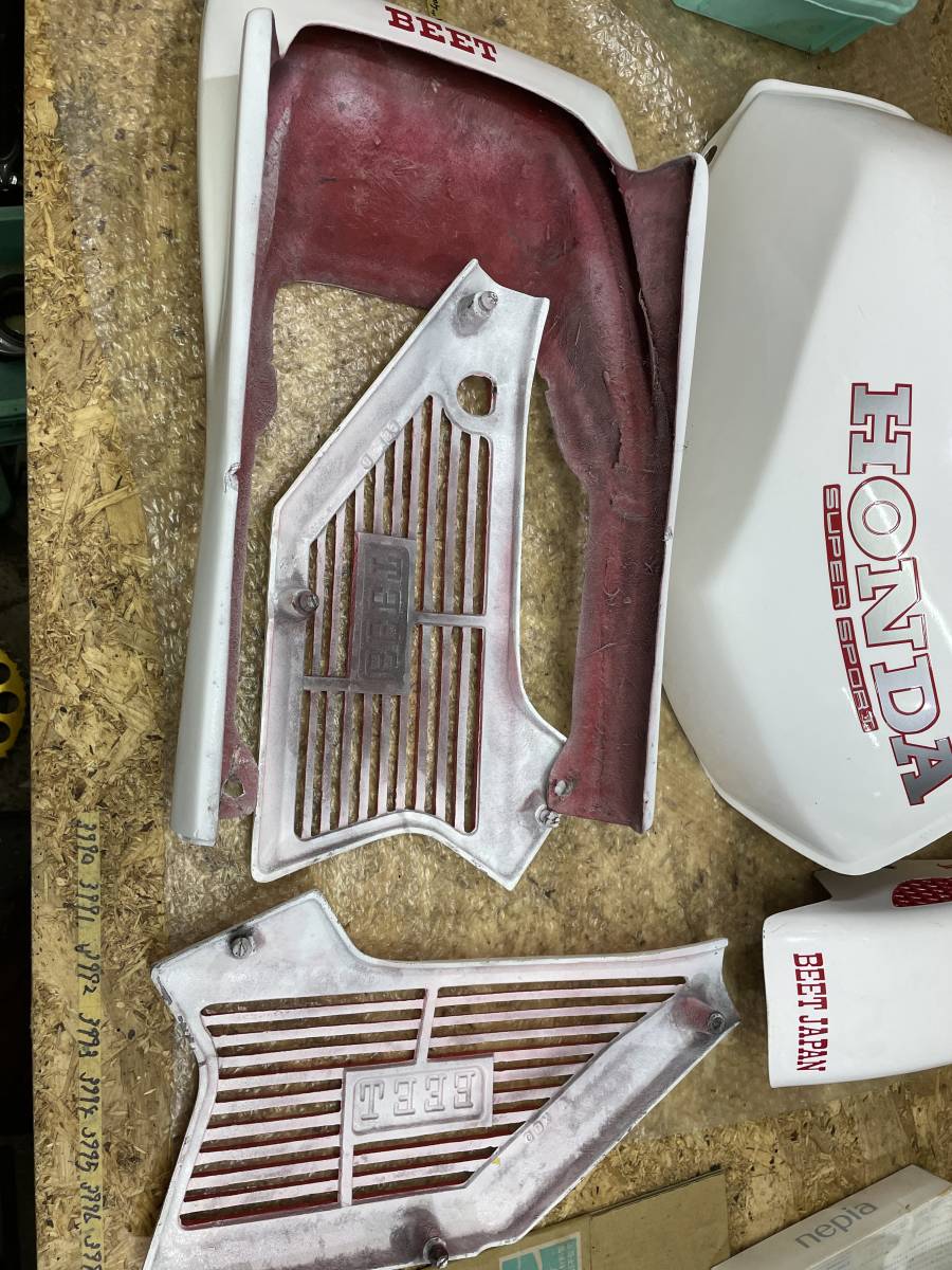 CBX400F CBX550F 白 ホワイトソリッド 外装 タンク アルフィン BEET