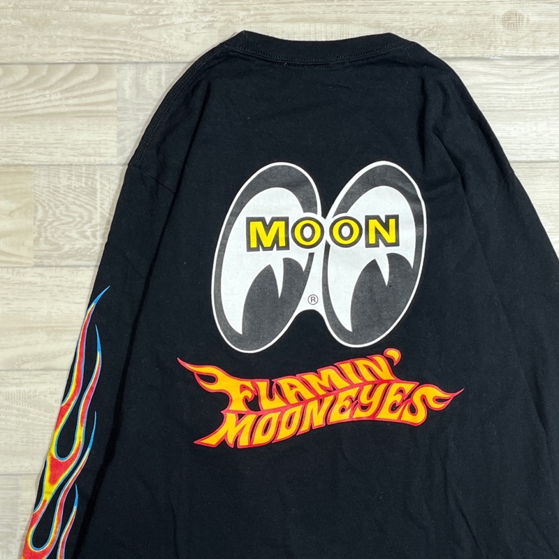 MOONEYES/ムーンアイズ/GILDANボディ/Flamin' MOONEYES L/S Tシャツ/両面・アームプリント長袖Tシャツ/ホットロッド風/ブラック_画像4