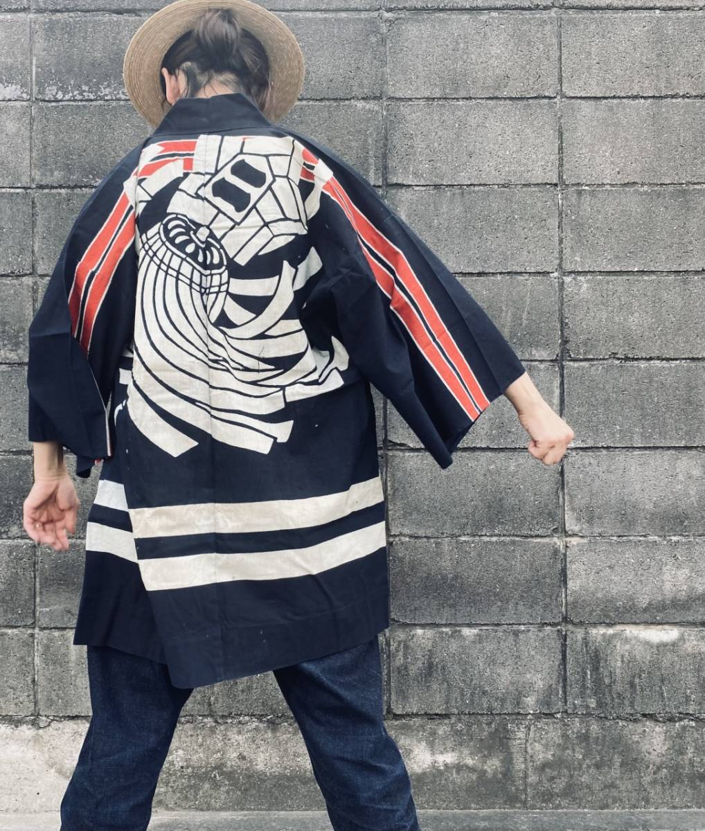 最旬ダウン 纏 背紋 ダイナミックな 腰柄 日本の古い服 昭和レトロ