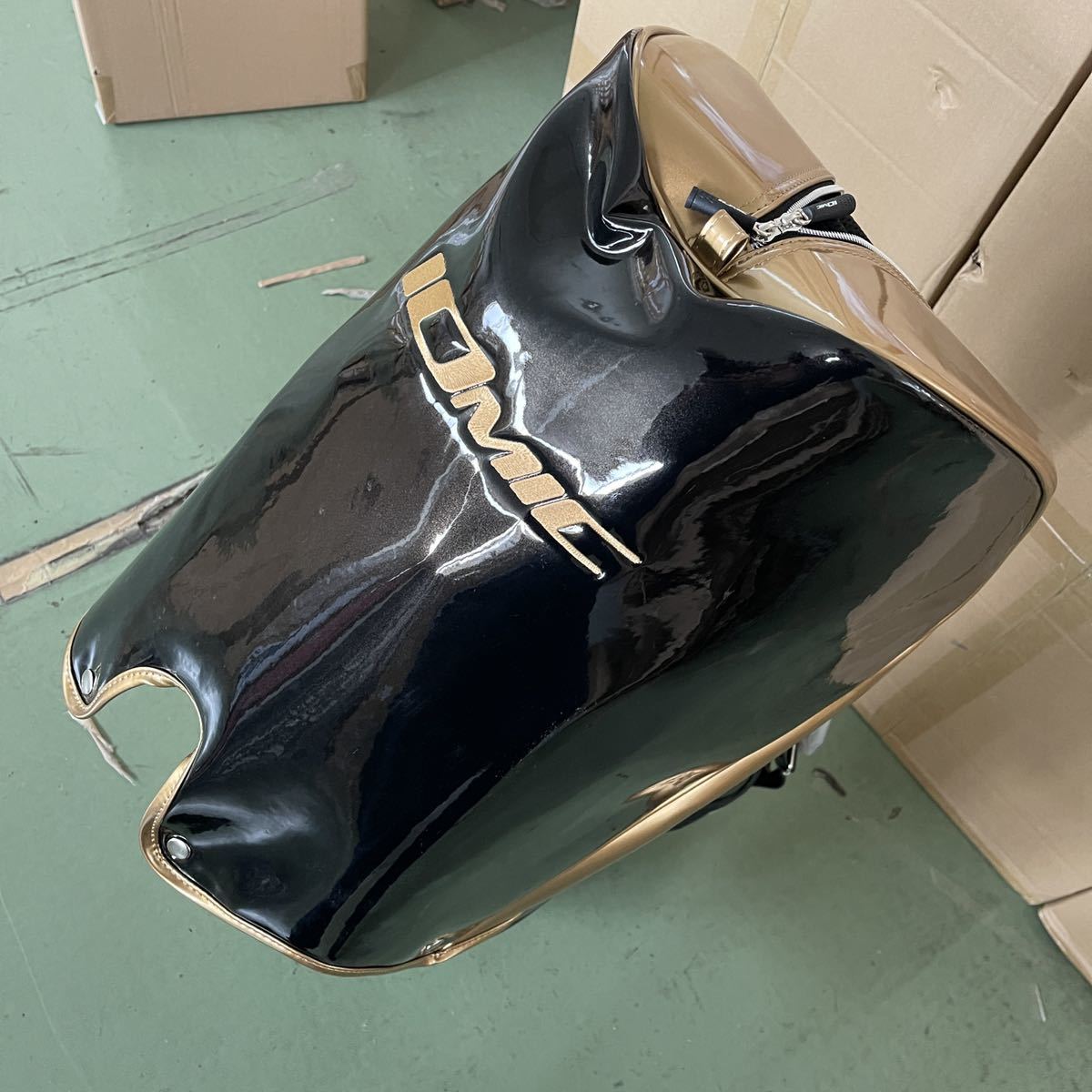 新品 未使用 イオミック IOMIC スタンド キャディバッグ ブラック