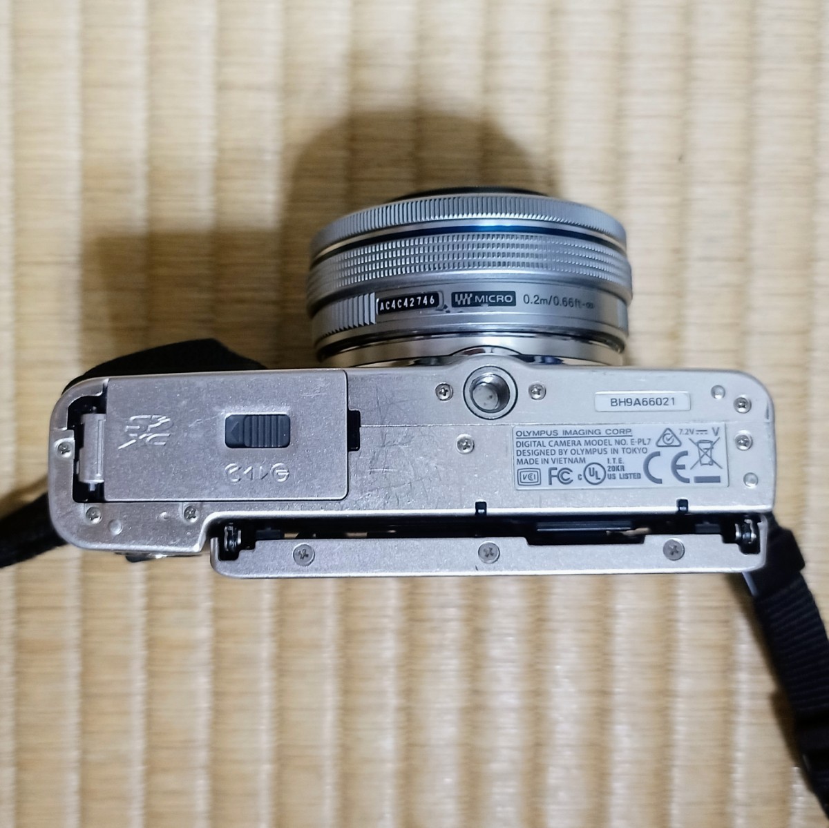 ミラーレス一眼カメラ OLYMPUS PEN Lite E-PL7 EZダブルズームキット