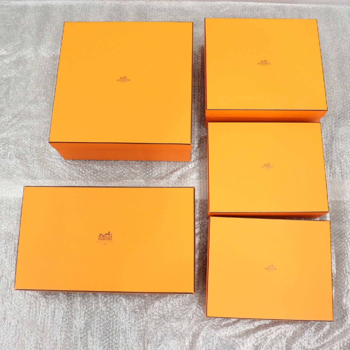 ITPMSUYJN1MO 即決 本物 HERMES エルメス ブランド 箱 ショッパー 紙袋