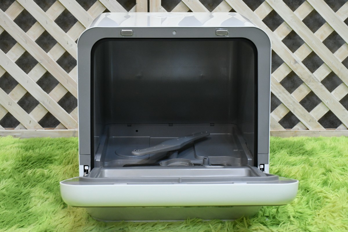 PL3FK57a 未使用品 シロカ siroka 食器洗い乾燥機 SS-M151 2020年製 食洗機 タイマー搭載 キッチン家電 工事不要 家庭用の画像2