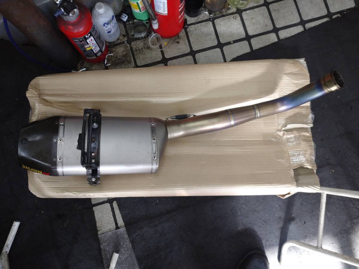 アクラポビッチ cbr600rrスリップオン akura | normanhubbard.com