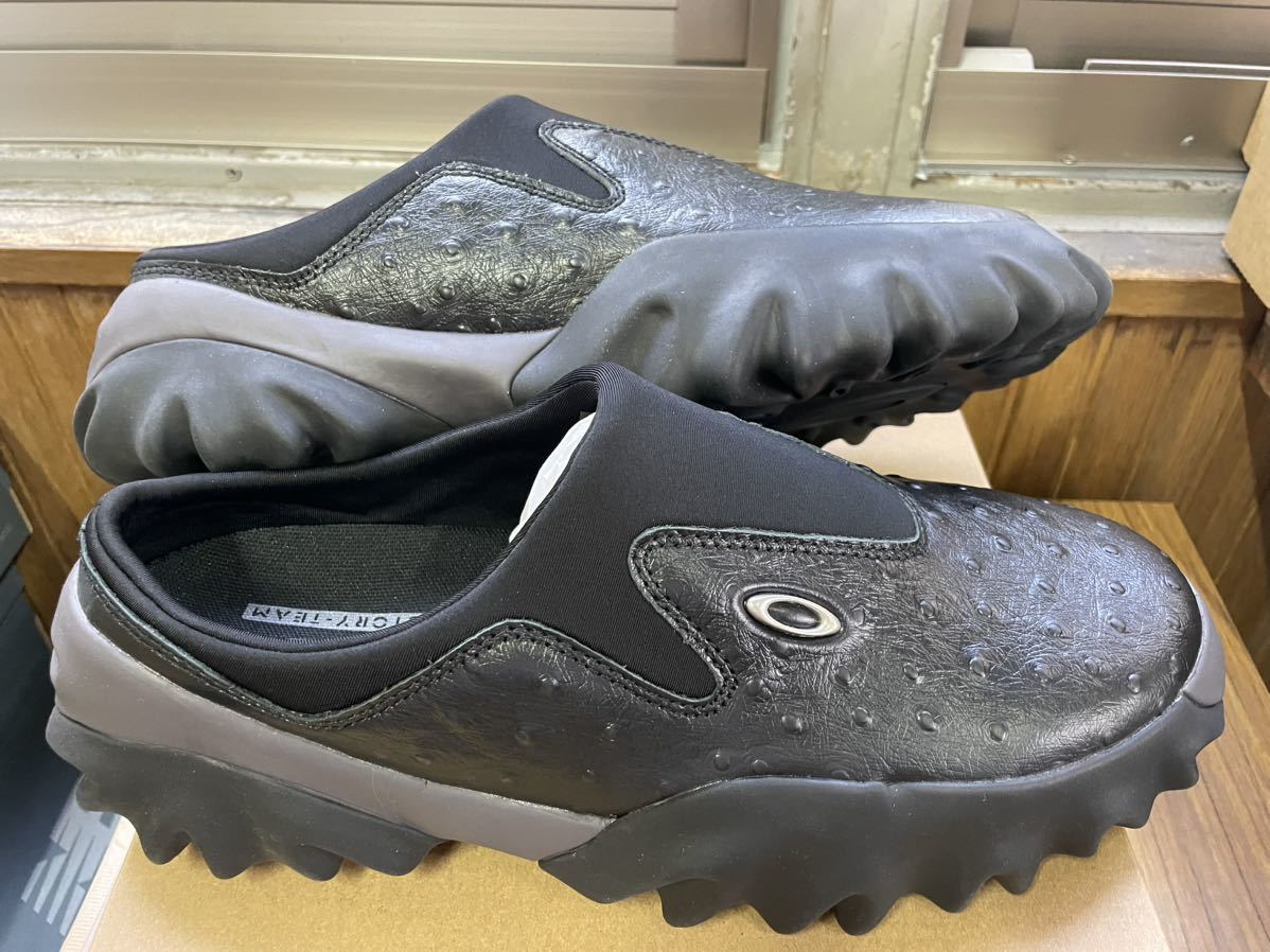 BrainDead × Oakley Factory Team Ostrich Chop Saw Mule ブレイン