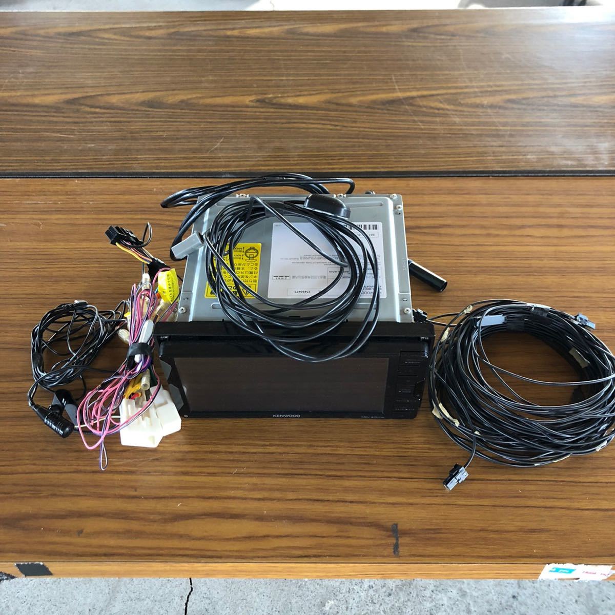 KENWOOD ケンウッド MDV-S707W フルセグ Bluetooth USB メモリーナビ