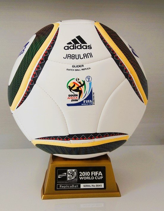 ○2010 FIFAワールドカップ レプリカ サッカーボール ジャブラニ 5号球