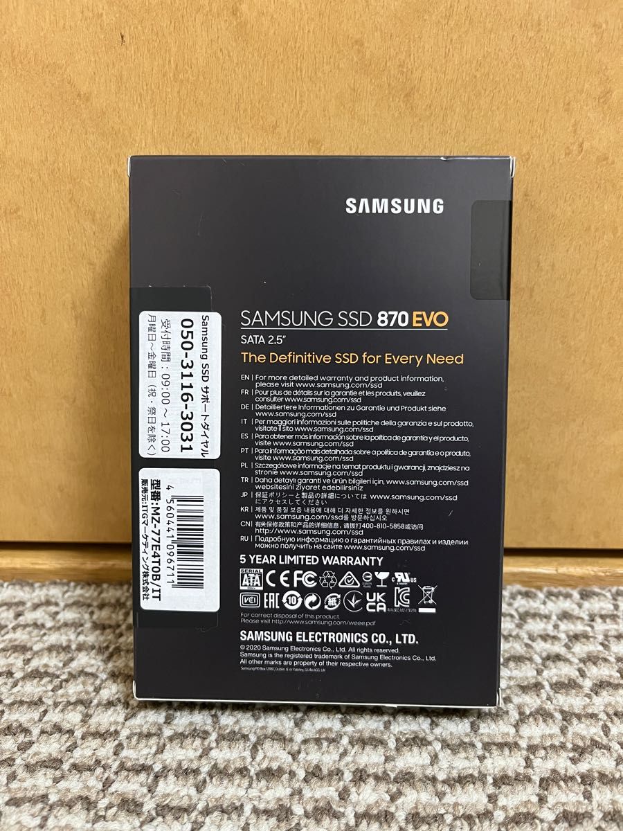 サムスン Samsung SSD 870 EVO 4TB MZ-77E4T0B/IT 【2.5インチSATA