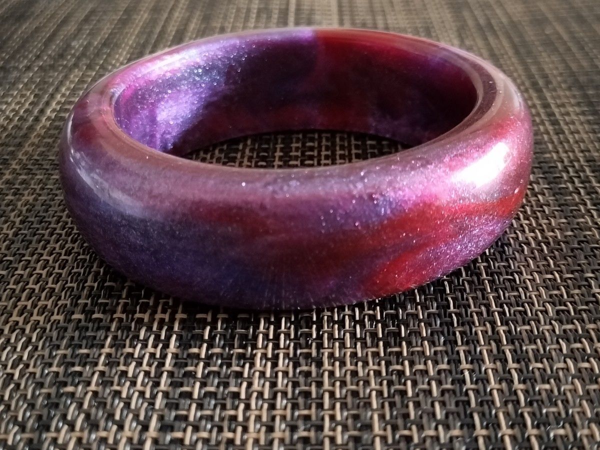 海柳　濃い紫色　赤紫色　バングル　ブレスレット　腕輪　内径55mm