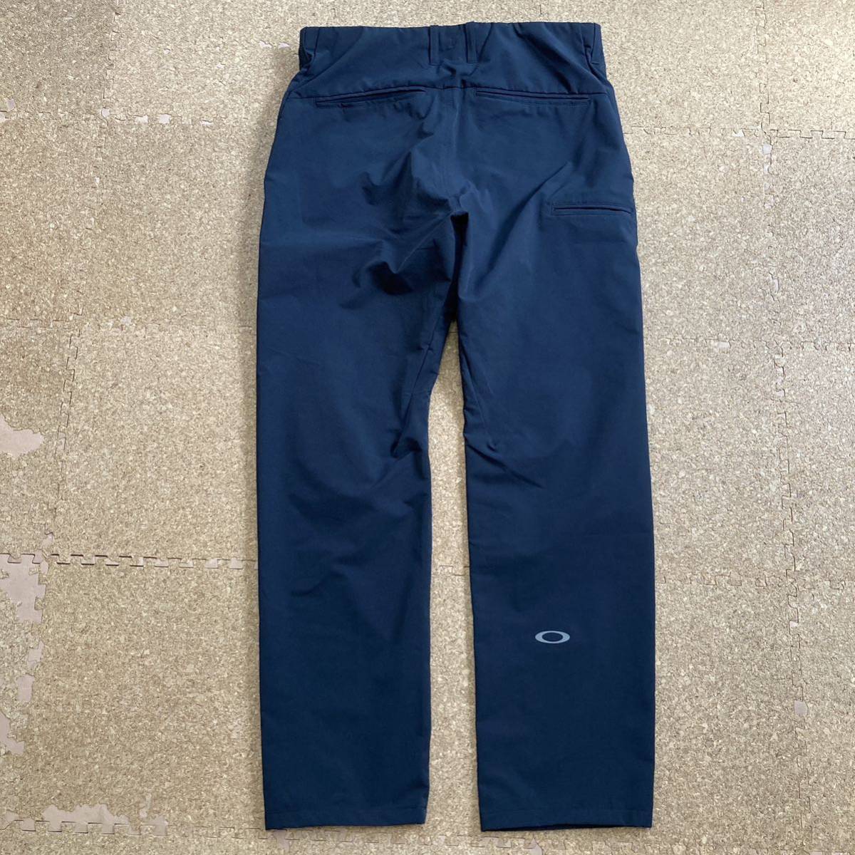 【美品】オークリー OAKLEY ゴルフパンツ ゴルフウェア Lサイズ メンズ 黒 GOLF golf PANTS