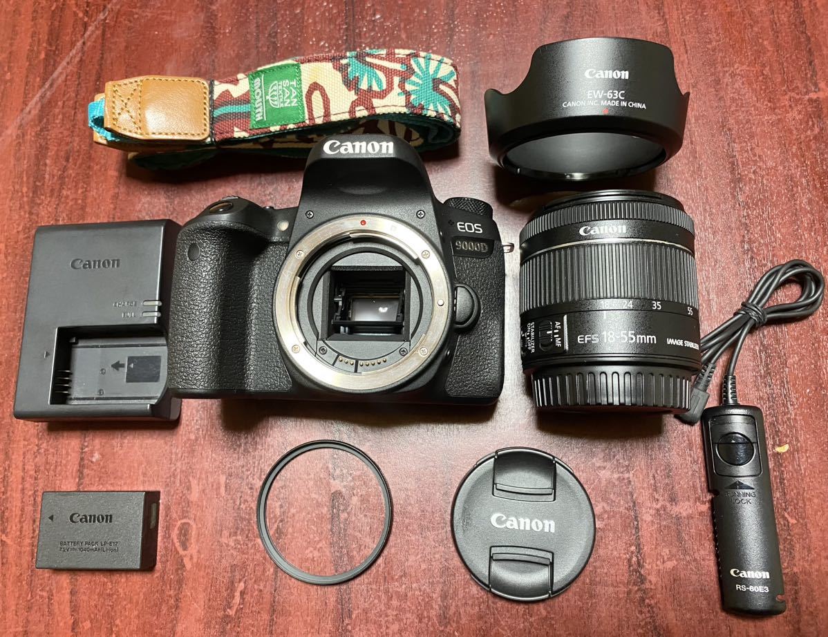 □極上品□ Canon キヤノン EOS 9000D EF-S18-55mm IS STM +カメラ