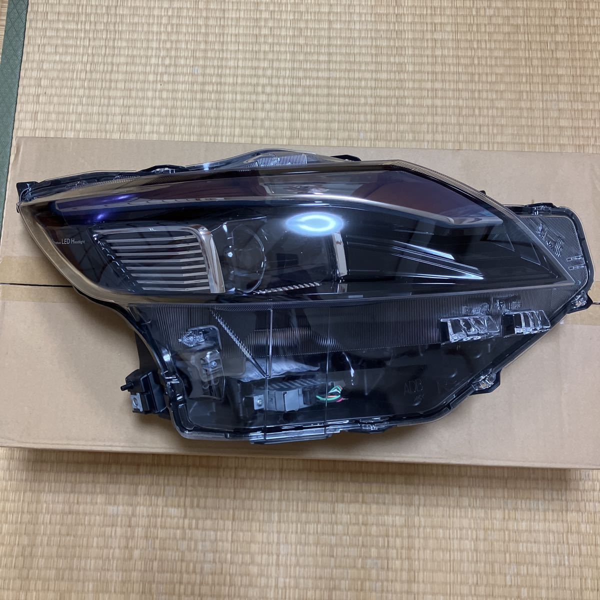 日産 ルークス 右ヘッドライト(ヘッドライト)|売買されたオークション